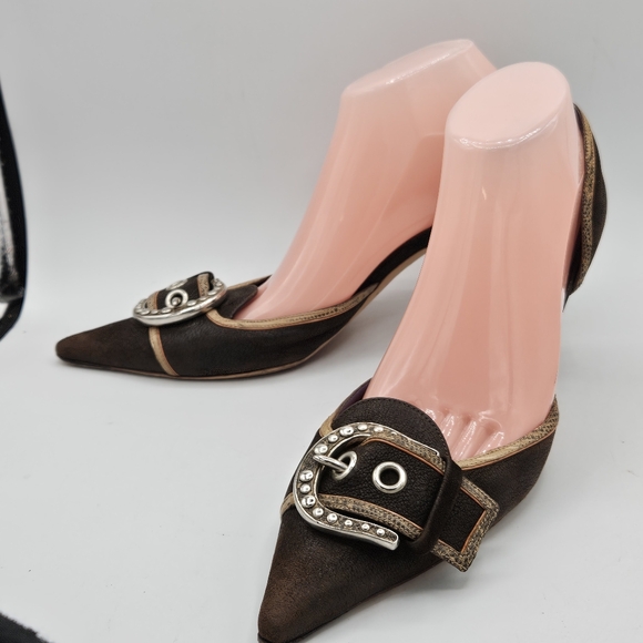 Prada Black & Gold Leather Buckle Pointed Toe High Heels size 39.5 / 9.5 - Picture 6 of 16